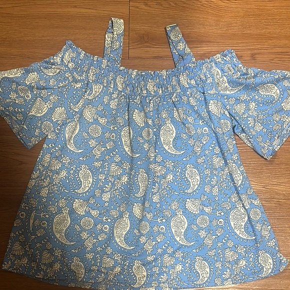 MELLODAY Blue and Cream Paisley Top - Picture 1 of 12